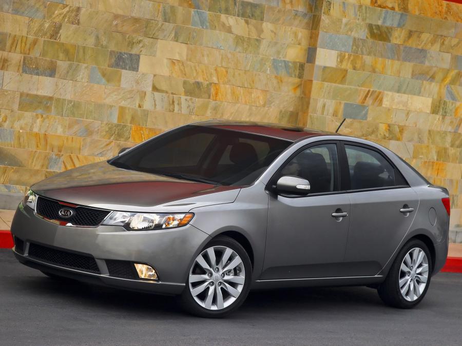  Kia Forte 2009 года  (фото 24 из 128)